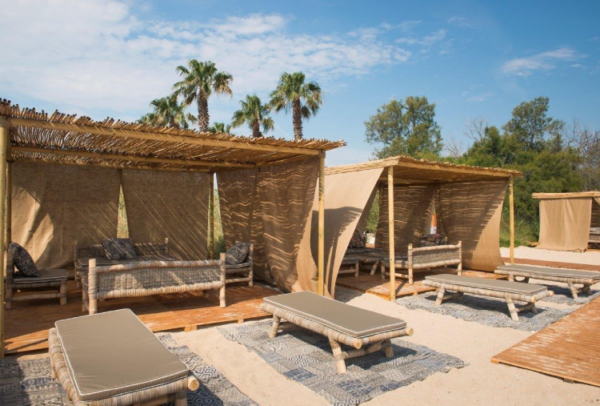 Salottini exclusive al Lido Le Palme Beach Club