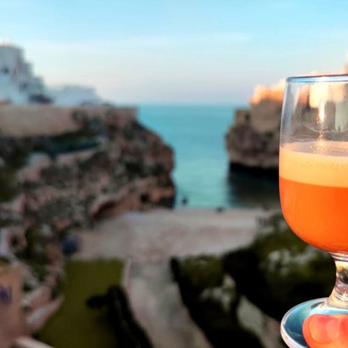 Caffè Speciale con vista su Polignano a Mare