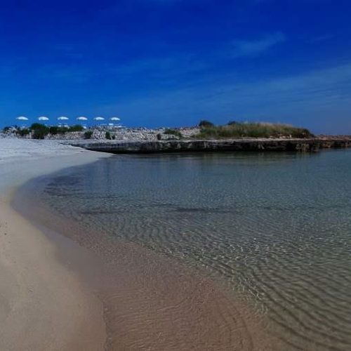 ArcheoLido la sera con vista sulla Spiaggia